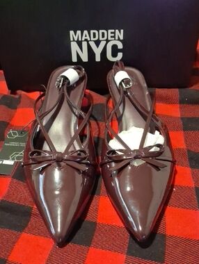 Madden NYC Women's Patent Pointed Slingback Heels - Burgundy